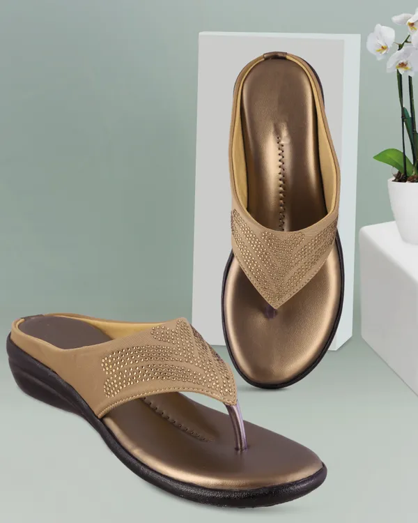 Tan_Wedge_Style_Sandals