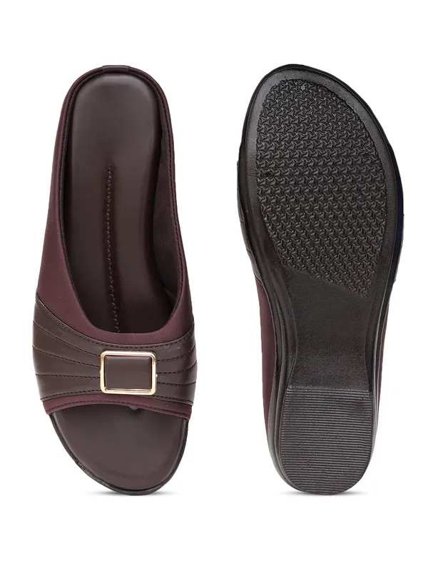 Maroon_Synthetic_Slip-On_Sandals