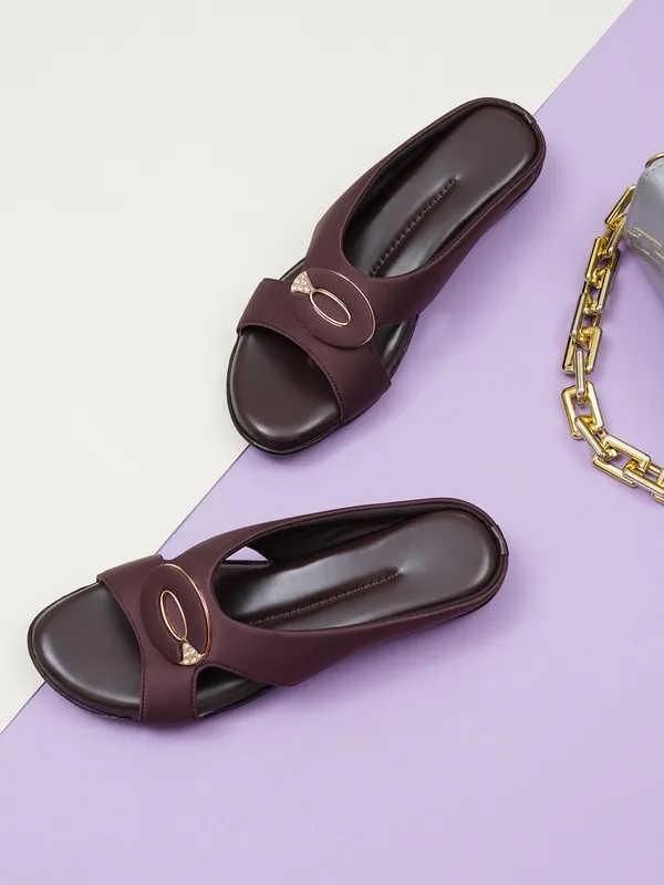 Brown_Wedge_Slip-On_Sandals