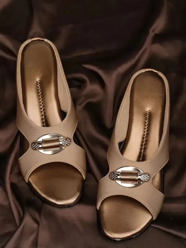 Beige_Synthetic_Slip-On_Sandals