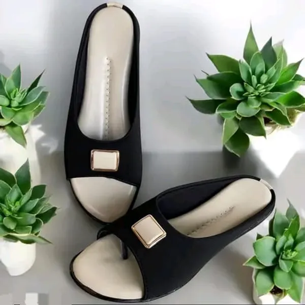Black_Flat_Slip-On_Mules