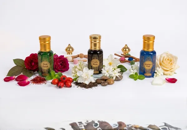 Orbitohm_Fasli_Gulab_Fruity_Musk_Shanaya_Pure_Attar_Set