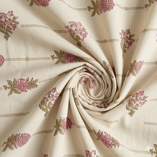 Cotton_Bedsheet_Set_With_Pillow_Covers