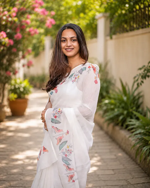 White_Linen_Cotton_Floral_Print_Saree_For_Women