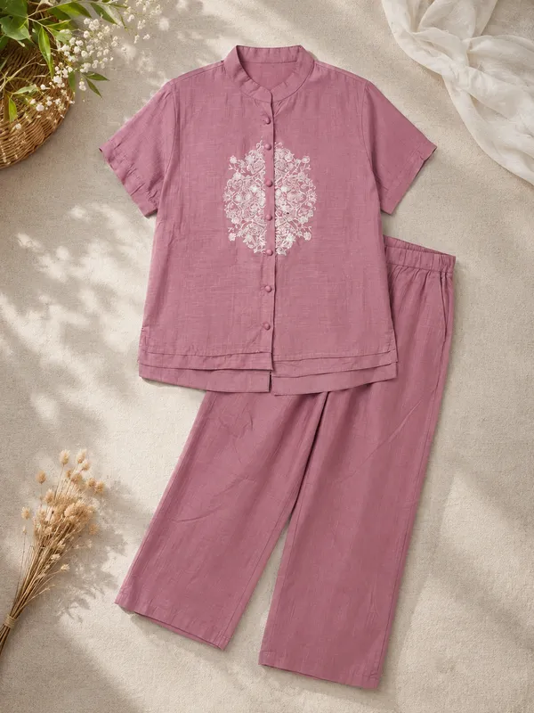 Pink_Cotton_Relaxed_Fit_Embroidered_Co_Ord_Set_For_Women