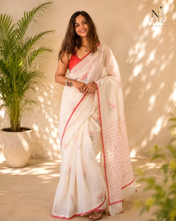 Ivory_Linen_Cotton_Floral_Print_Saree_For_Women