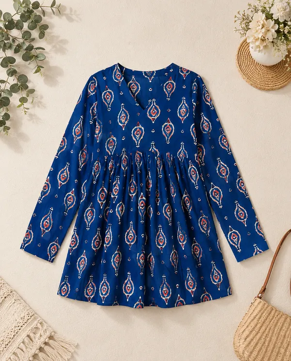 Blue_Cotton_Gathered_Paisley_Print_Kurti_For_Women