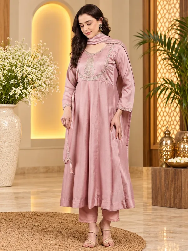 Women’s_Peach_Vichitra_Silk_Embroidered_Anarkali_Kurta_Set_with_Dupatta