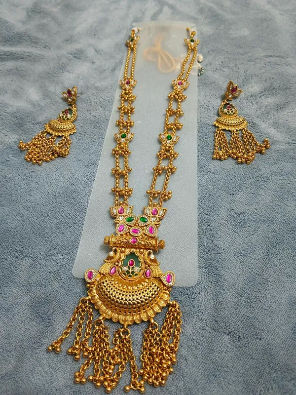 Gold_Brass_Temple_Necklace_&_Earrings_Set_For_Women