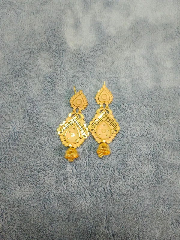 Gold_Brass_Filigree_Jhumka_Earrings_For_Women