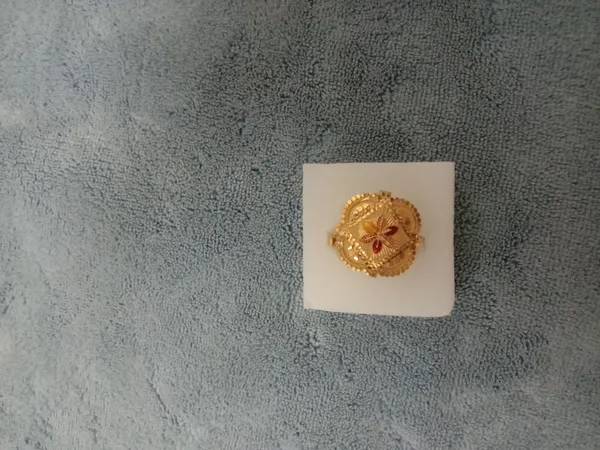 Gold_Tone_Floral_Ring_For_Women