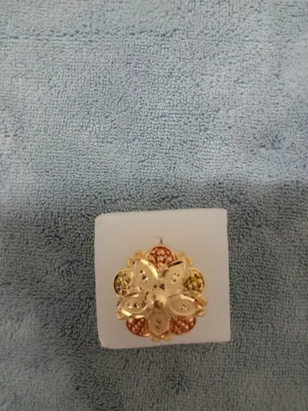 Gold_Tone_Floral_Ring_for_Women