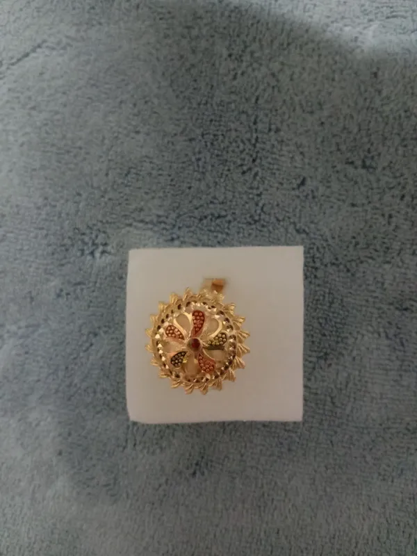 Gold_Tone_Floral_Ring_For_Women