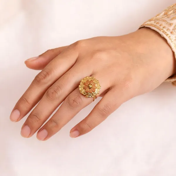 Gold_Brass_Floral_Motif_Statement_Ring_For_Women