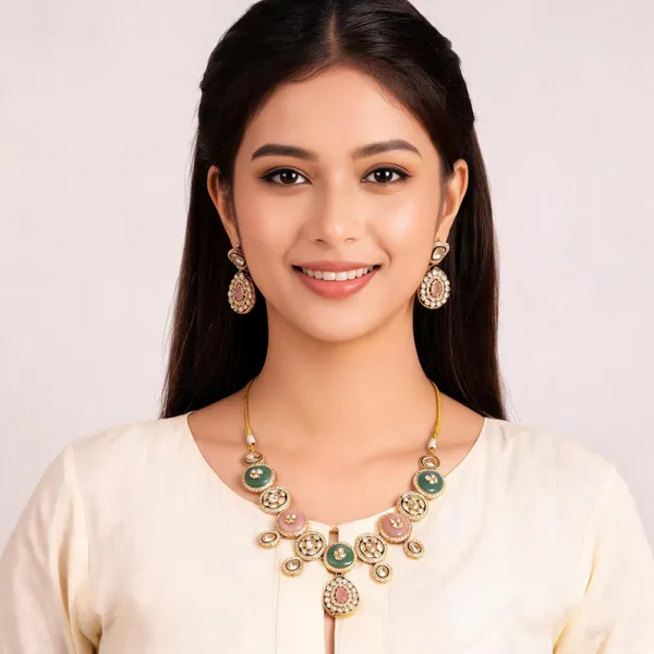 Gold_Brass_Kundan_Necklace_Set_For_Women