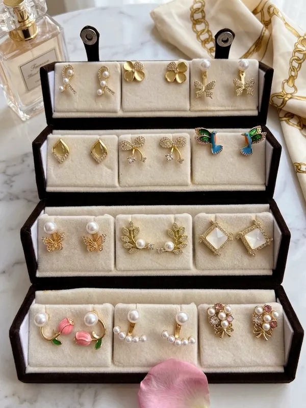 Gold_Alloy_Mixed_Style_Earrings_Set_For_Women