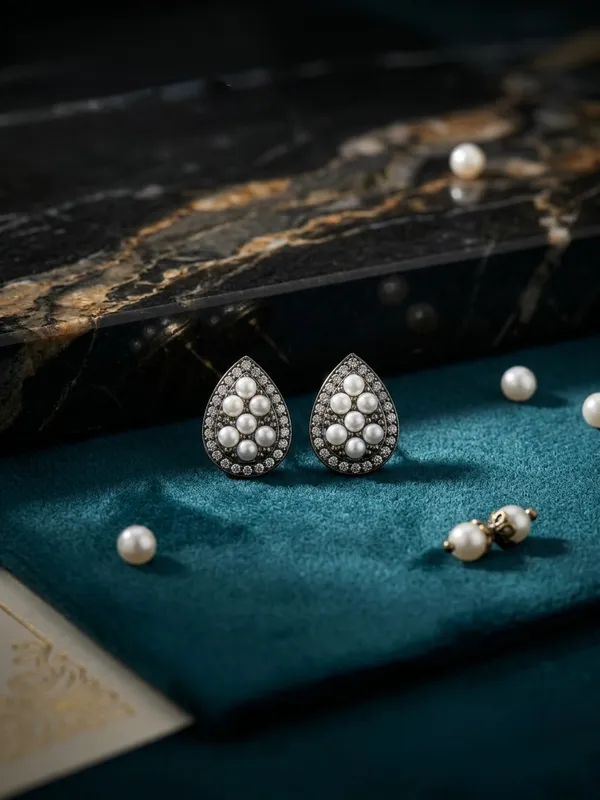 Silver_Alloy_Faux_Pearl_Stud_Earrings_For_Women