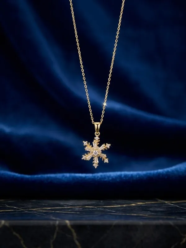Gold_Stainless_Steel_Ornate_Decorative_Pendant_Necklace_For_Women
