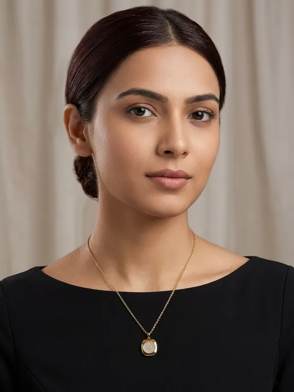 Gold_Stainless_Steel_Rhinestone_Pendant_Necklace_For_Women
