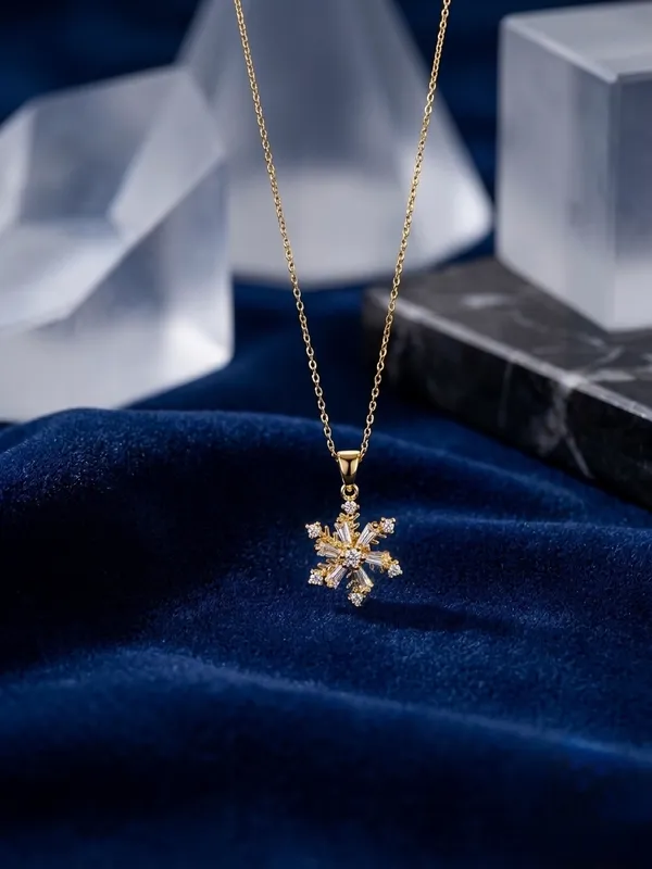 Gold_Stainless_Steel_Snowflake_Pendant_Necklace_For_Women