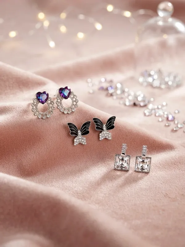 Gold_Alloy_Crystal_Geometric_Stud_Earrings_For_Women