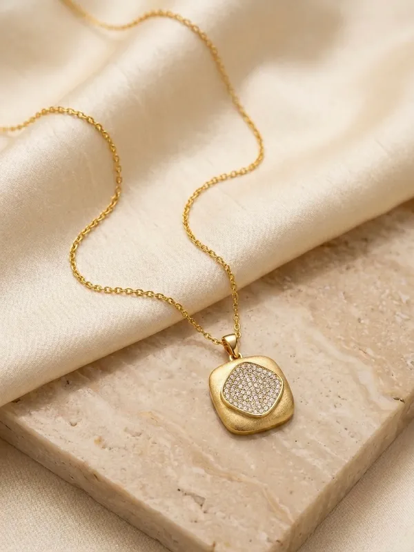 Gold_Stainless_Steel_Rhinestone_Pendant_Necklace_For_Women