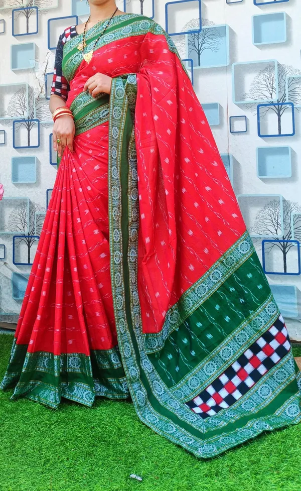 Red_Cotton_Printed_Ethnic_Saree_For_Women