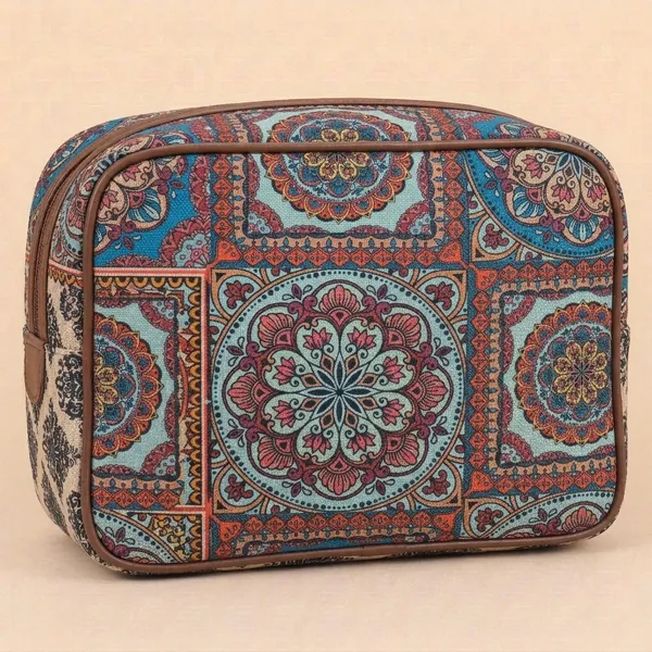 Multicolor_Printed_Zippered_Cosmetic_Pouch_For_Women