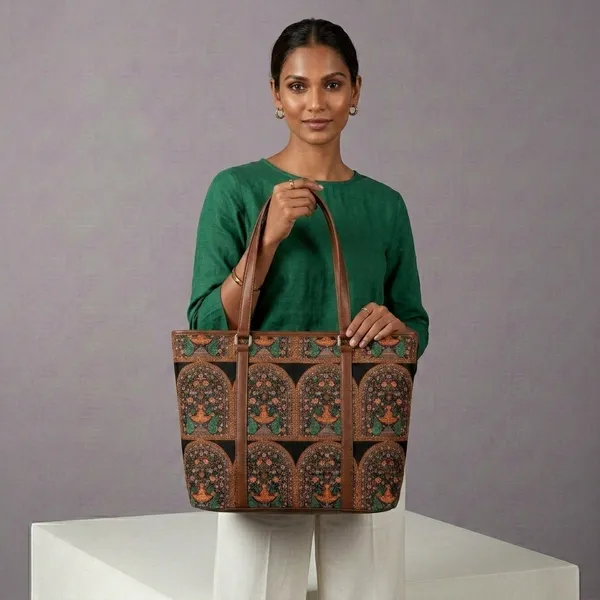 Brown_Printed_Tote_Bag_For_Women
