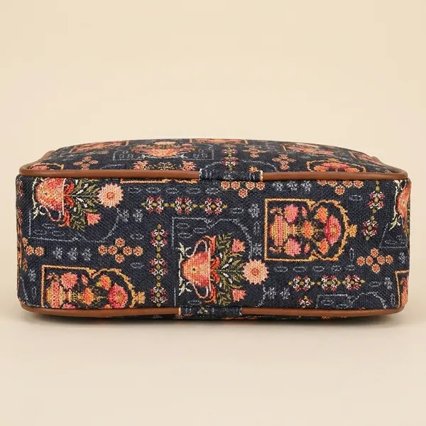 Black_Fabric_Floral_Print_Cosmetic_Bag_For_Women