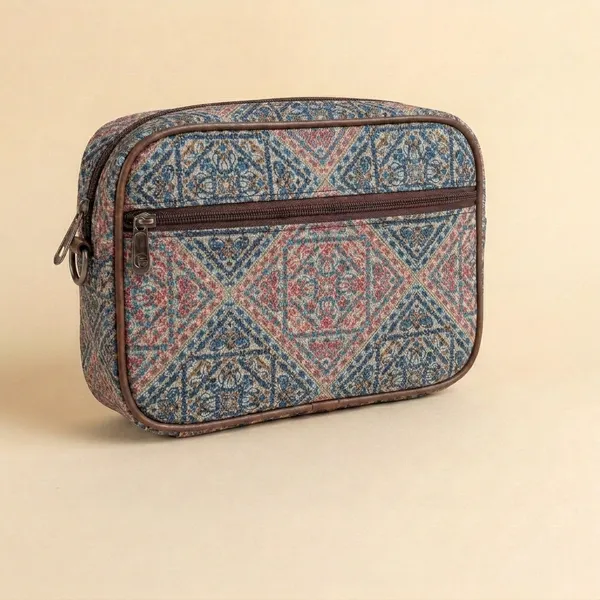 Multicolour_Geometric_Print_Zippered_Travel_Pouch