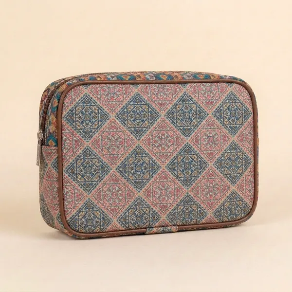 Multicolour_Geometric_Print_Zippered_Travel_Pouch