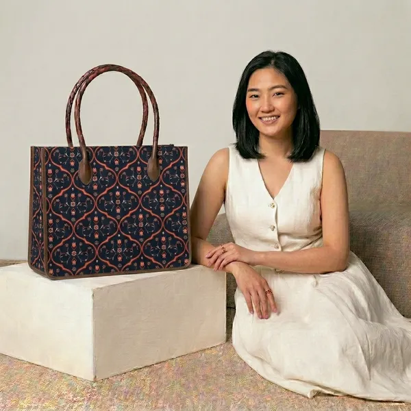 Navy_Blue_Printed_Tote_Bag_For_Women