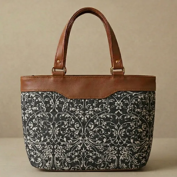Black_Printed_Tote_Bag_For_Women