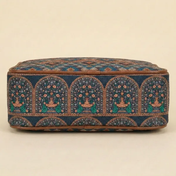 Multicolour_Fabric_Printed_Cosmetic_Pouch_For_Women