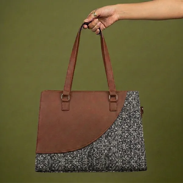 Brown_Printed_Tote_Bag_For_Women