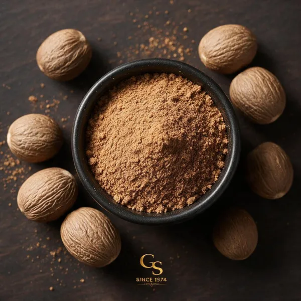 Nutmeg_(Whole)