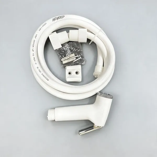 White_Pvc_Handheld_Bidet_Spray_Set_For_Bathroom