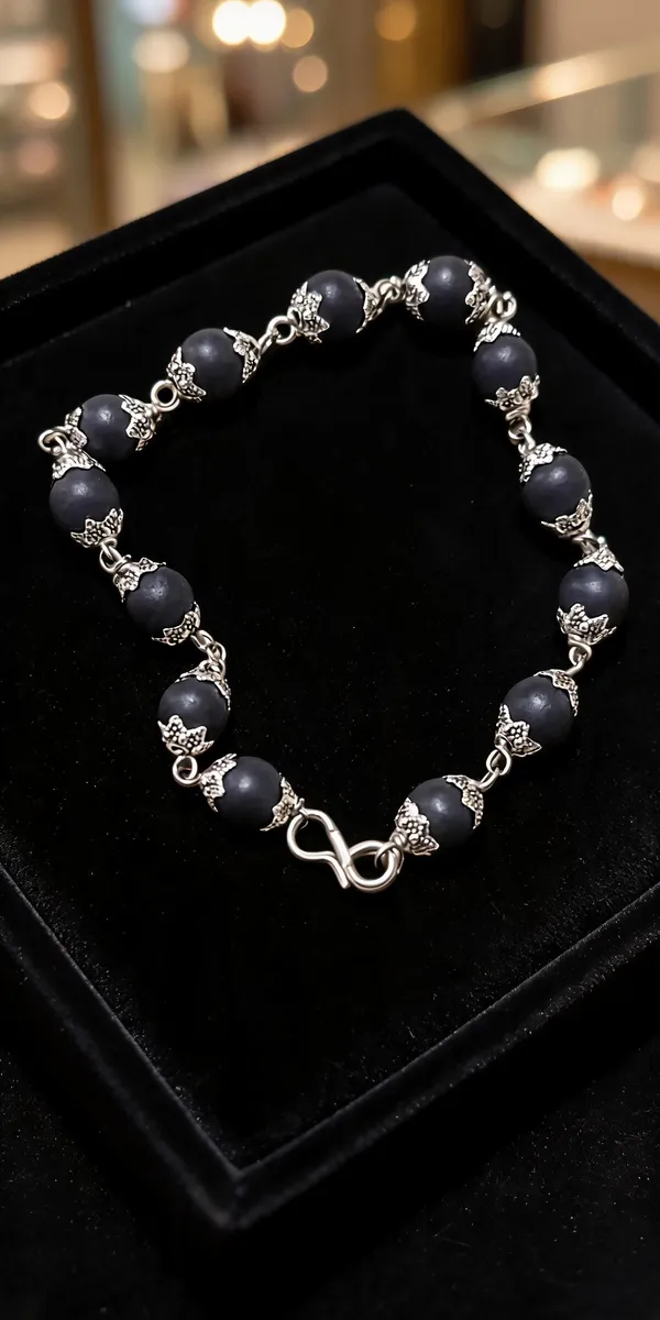 Black_German_Silver_Capping_Karungali_Beads_Bracelet_For_Men_&_Women