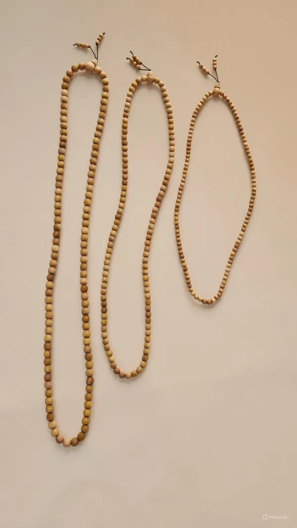 White_sandalwood_mala