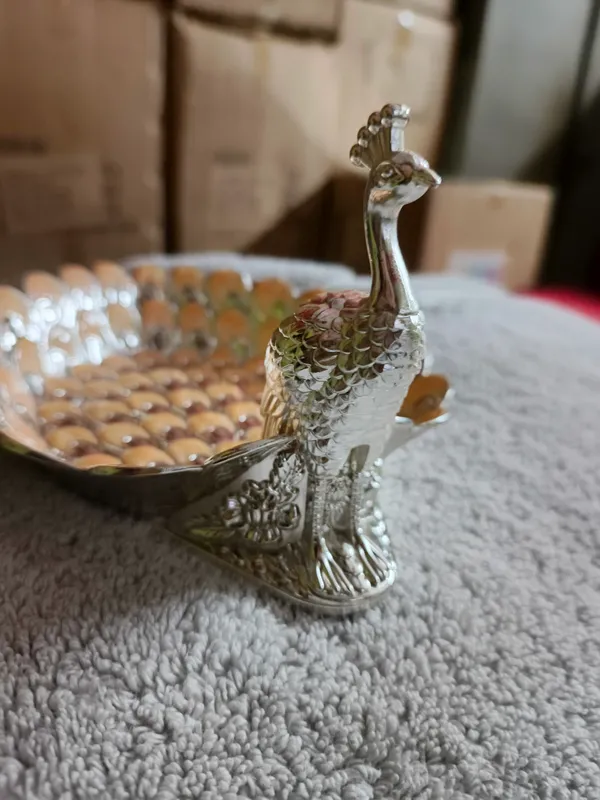 Metal_Peacock_Design_Decorative_Serving_Tray