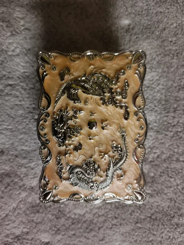 Antique_Finish_Embossed_Dragon_Metal_Cigarette_Case