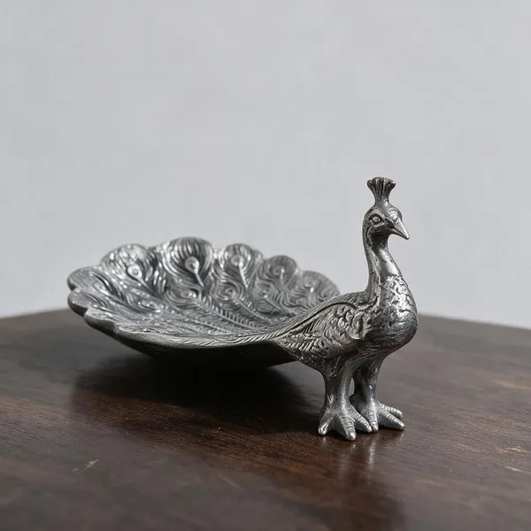 Metal_Decorative_Peacock_Figurine