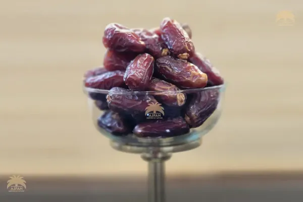 Duhani_Dates_Natural_Mildly_Sweet_Fiber_Rich