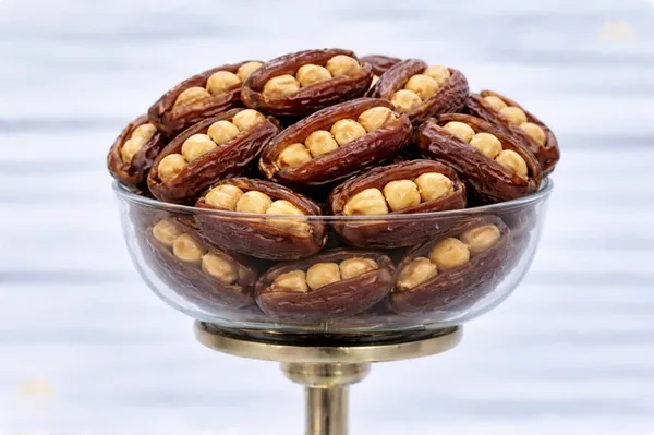 Hazelnut_Dates