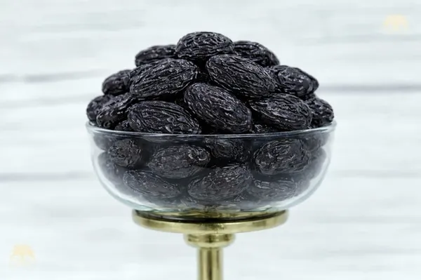 Black_Plum