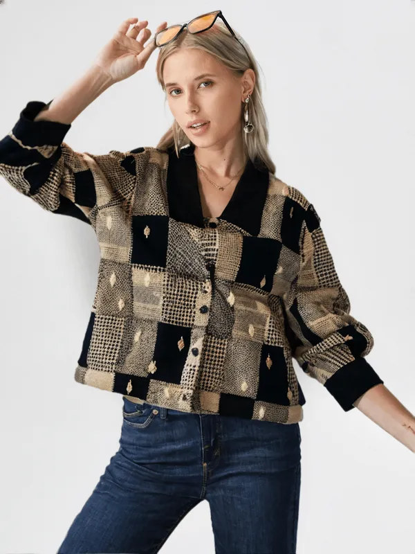 Women_S_Printed_Shirt_Black_Beigi