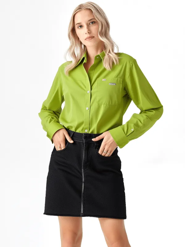 Women_S_Shirt_Parrot_Green