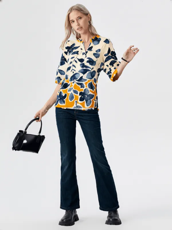 Women_S_Top_Cream_Blue