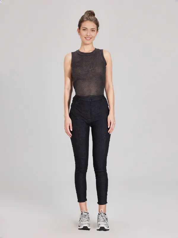 Women_S_Sando_Black